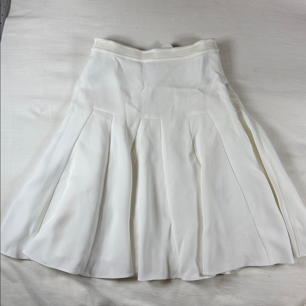 Karen Millen White Pleated A-Line Skirt Grosgrain Waistband US 6 NEW - Picture 2 of 7